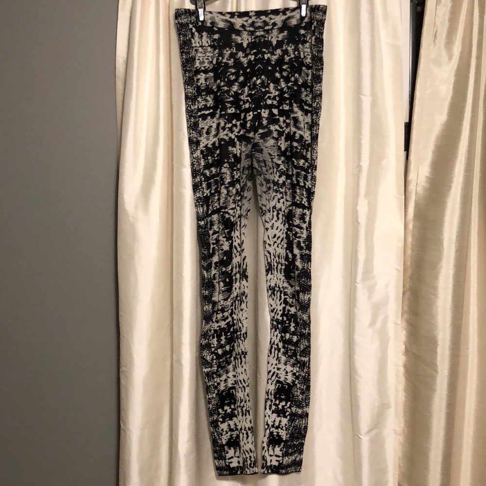 BCBG Sweater Leggings